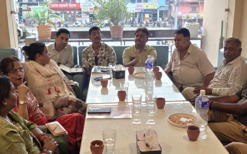 बुटवलका कसौधन समुदायले गरे प्रधानमन्त्री राहत कोषमा डेढ लाख रुपैया सहयोग